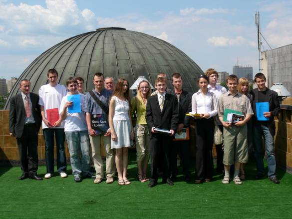 Finalici i organizatorzy IV konkursu astronomicznego URANIA (fot. M. Nowak)