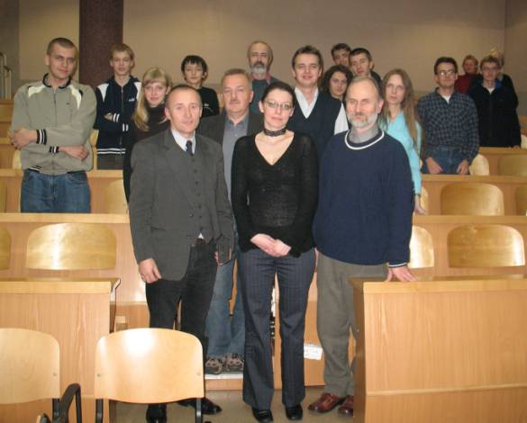 Dr Barbara Mochejska w towarzystwie czonkw SACTN (fot. K.Wszoek)